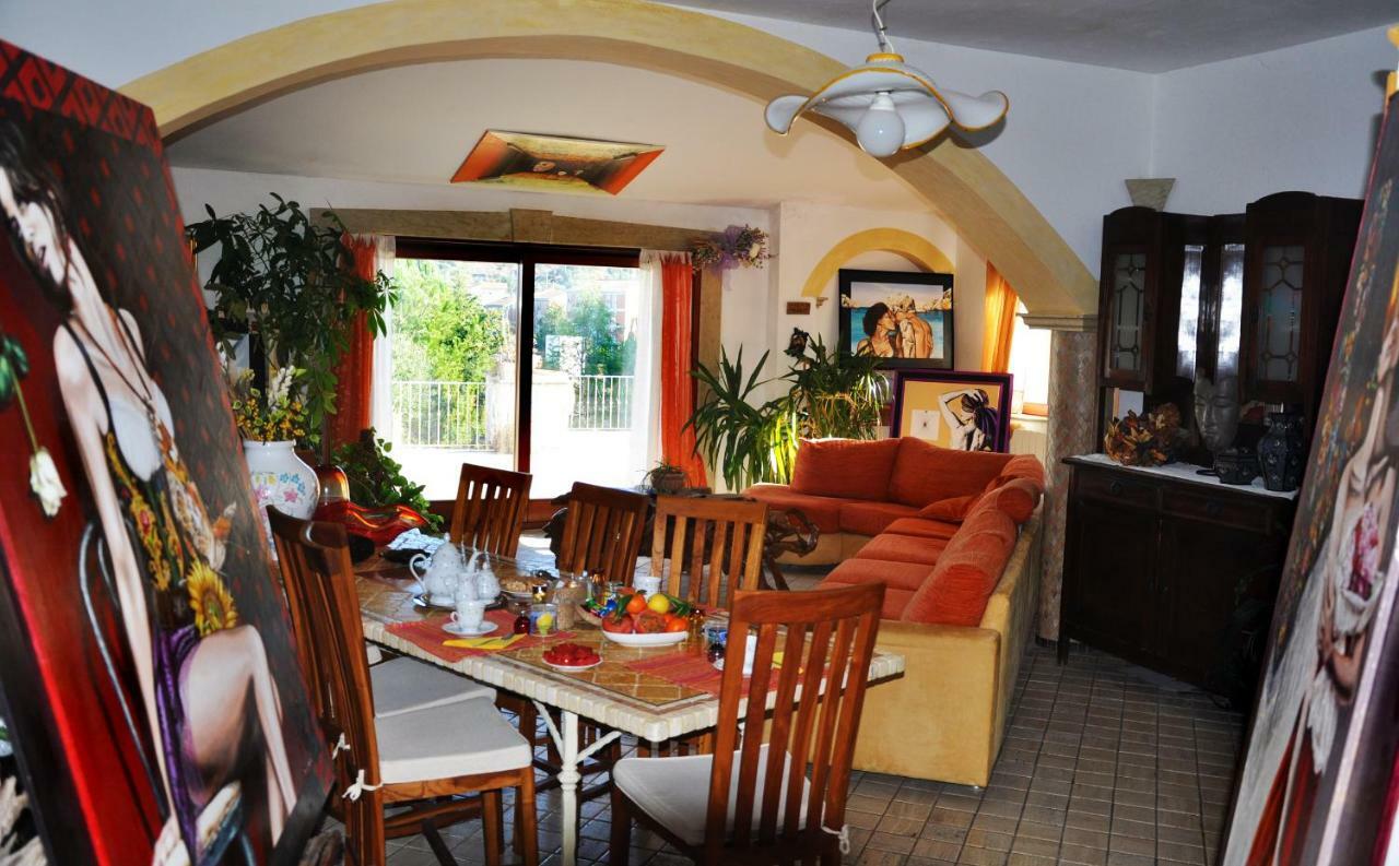 Casa D' Artista B&B Ozieri Εξωτερικό φωτογραφία