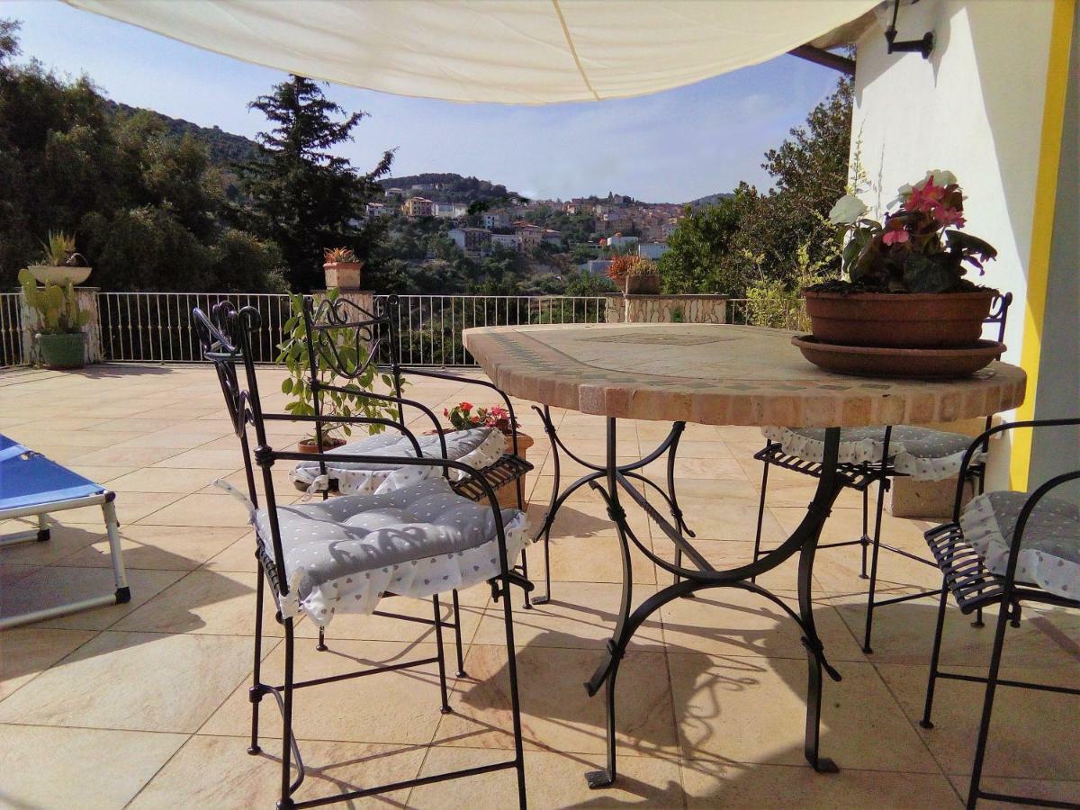 Casa D' Artista B&B Ozieri Εξωτερικό φωτογραφία